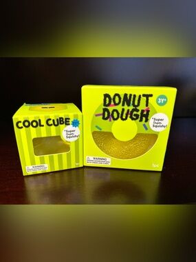 Squishy Bundle - Donut Dough and Cool Cube Squishy NWT (Yellow)